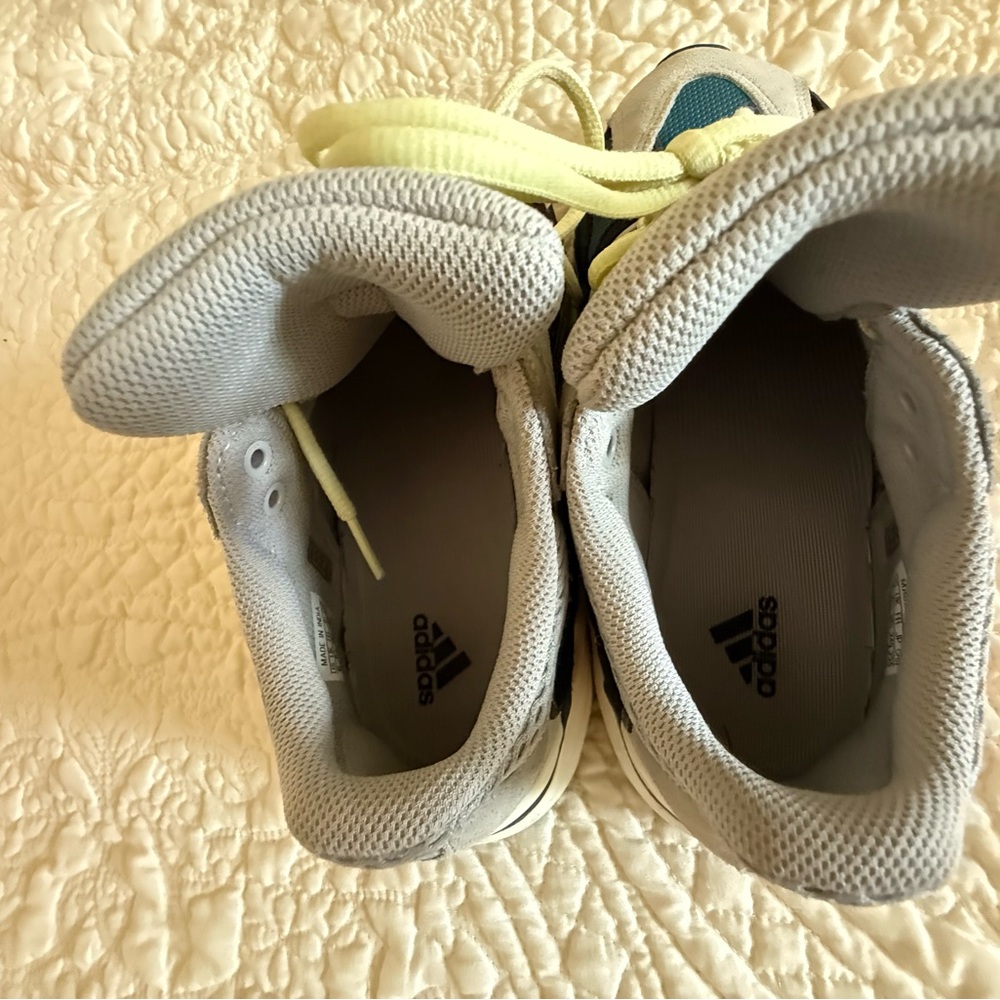Classic Yeezy 700 Wave Runner - Picture 5 of 7